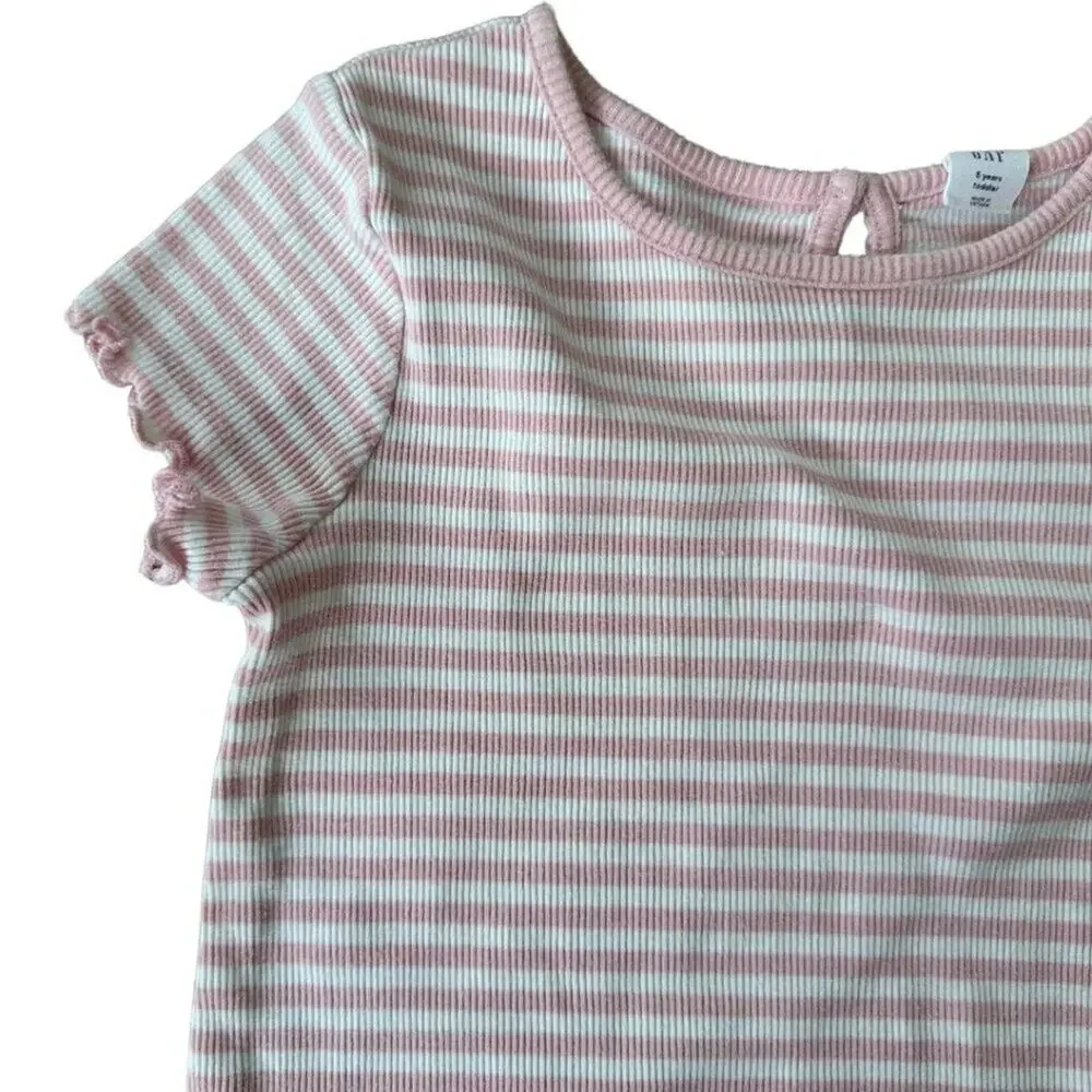 GAP Ribbed Short Sleeve T Shirt White and Pink 5T